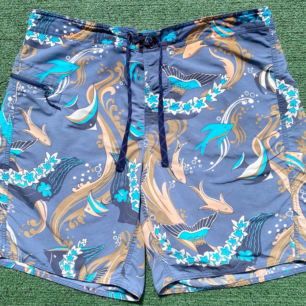 Patagonia Minimalist Wavefarer Board Shorts Nylon Paradise Fish Men’s Size 37